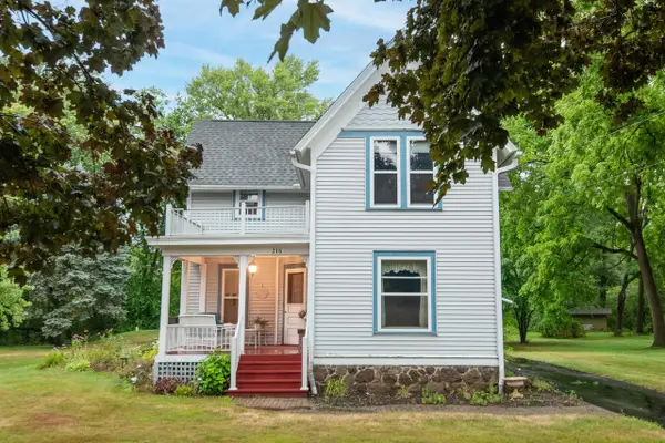 216 W Main STREET, Wales, WI 53183