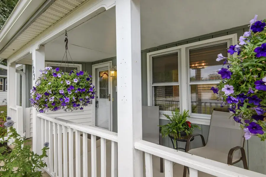 122 Elm STREET, Pewaukee, WI 53072 - #3