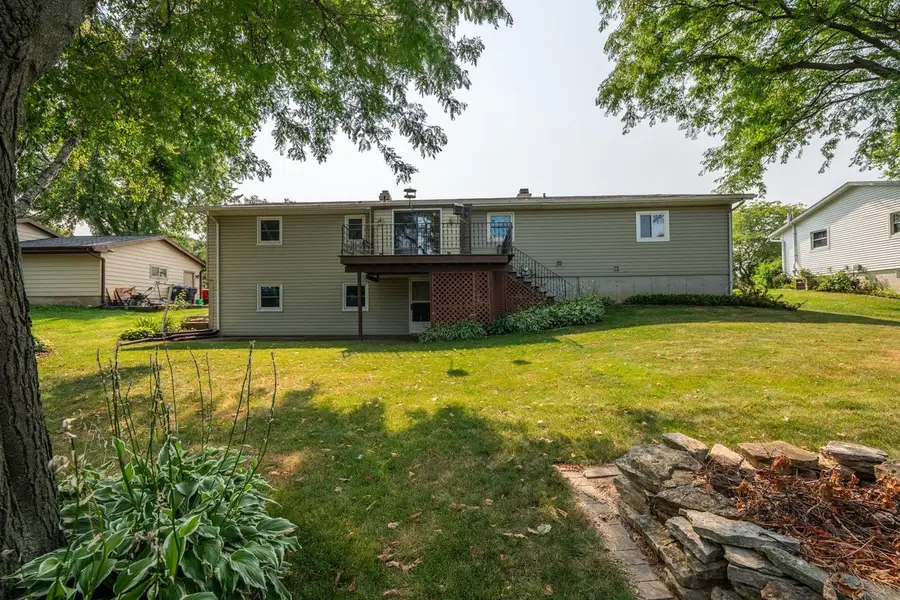 384 Ridge ROAD, Juneau, WI 53039 - #2