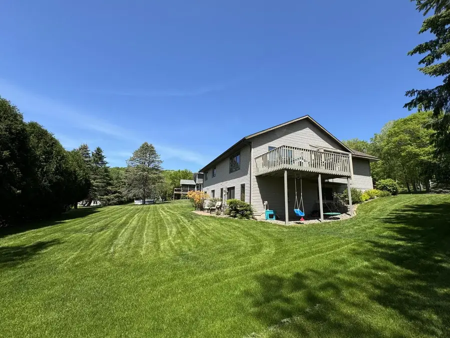 209 Larkspur LANE E, Onalaska, WI 54650 - #3