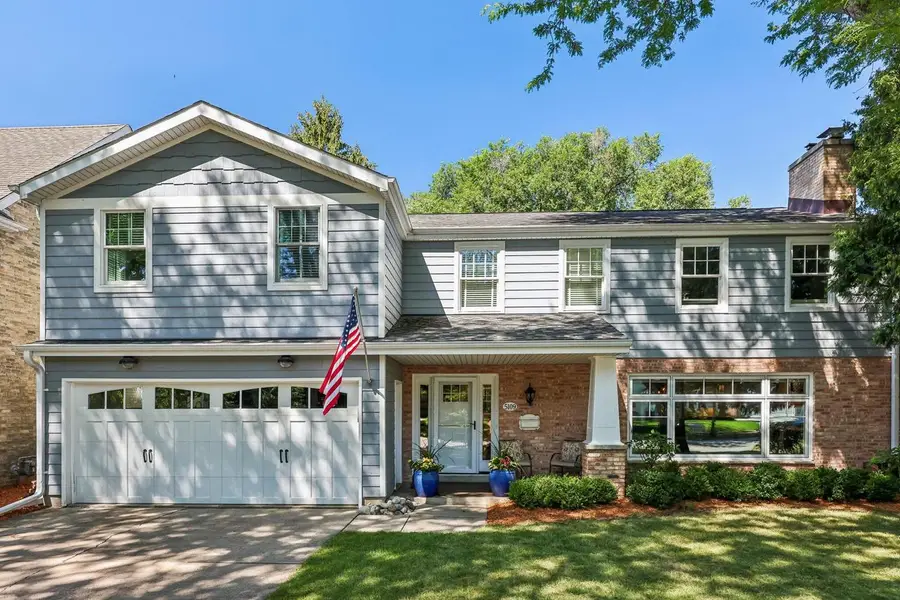 5109 N Woodburn STREET, Whitefish Bay, WI 53217 - #2