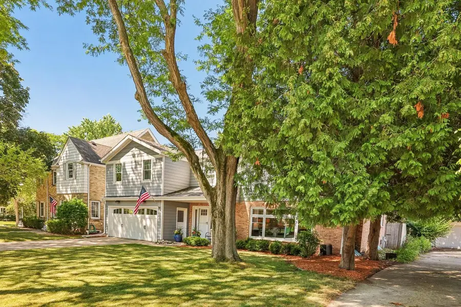 5109 N Woodburn STREET, Whitefish Bay, WI 53217 - #3