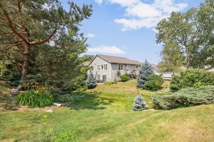 517 Slinger ROAD #J-2, Slinger, WI 53086 - #3