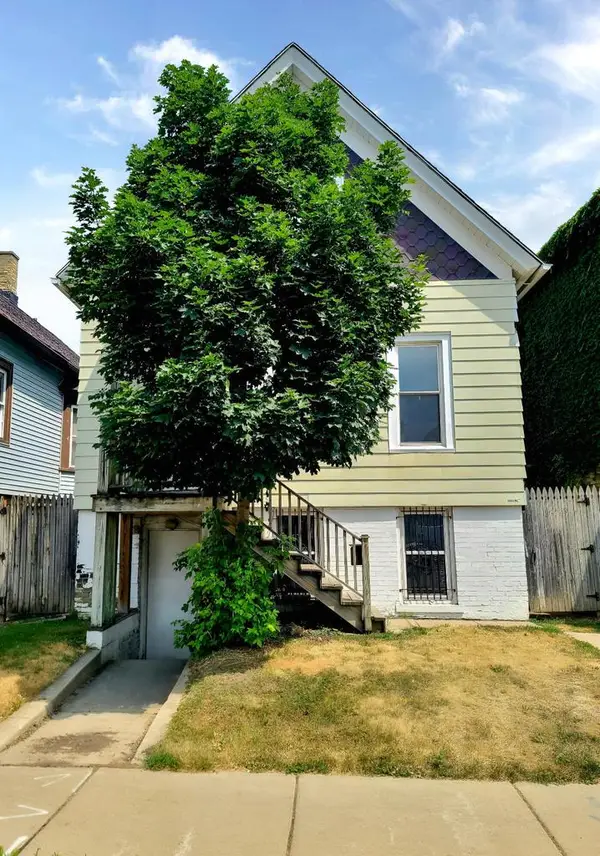 2116 S 13th STREET, Milwaukee, WI 53215