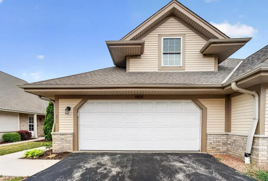 4810 S Waterview COURT, Greenfield, WI 53220 - #2