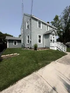 2702 Wollmer STREET, Manitowoc, WI 54220 - #2