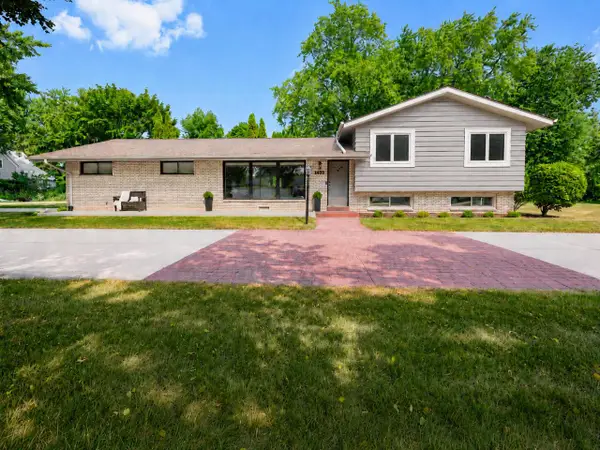 8680 N Regent ROAD, Fox Point, WI 53217