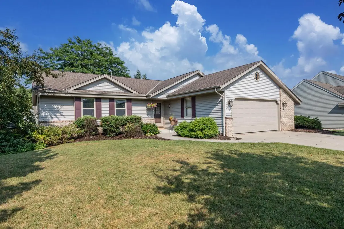 W145N10546 Heritage Hills PARKWAY, Germantown, WI 53022 - #1