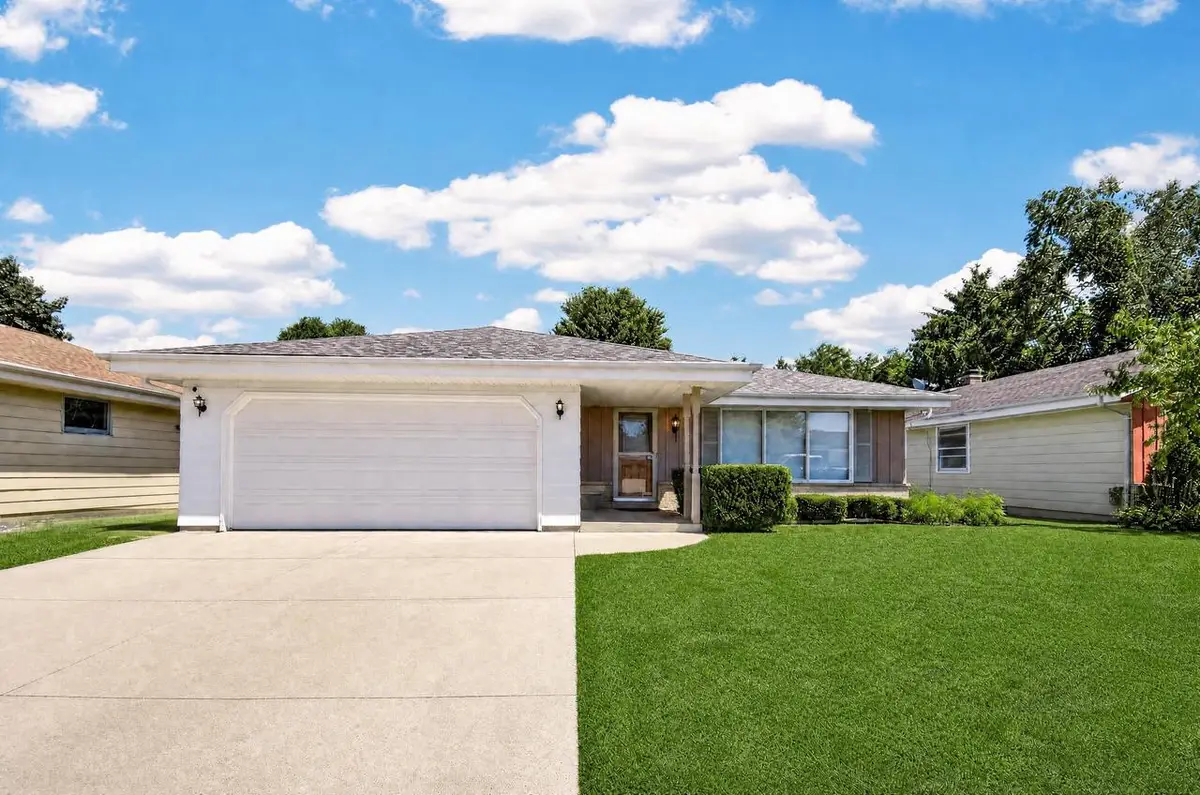 7911 32nd AVENUE, Kenosha, WI 53142 - #1