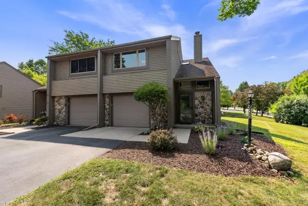 625 Tamarack DRIVE W, West Bend, WI 53095