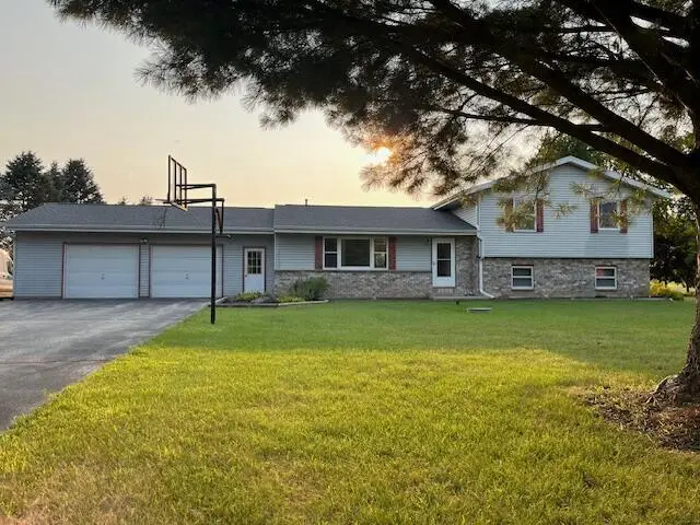 3967 Ernst DRIVE, Hartford, WI 53027 - #1