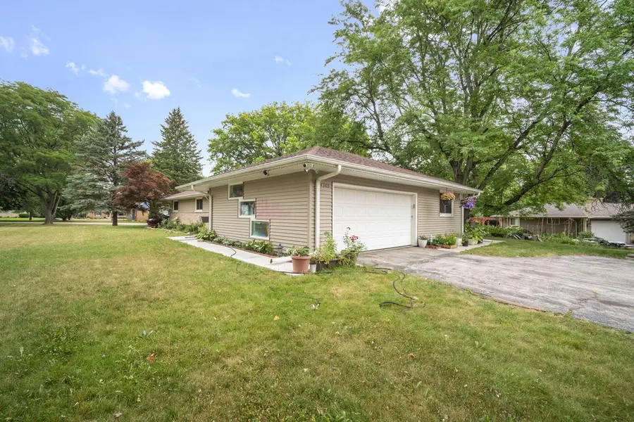 4380 N 143rd STREET, Brookfield, WI 53005 - #2