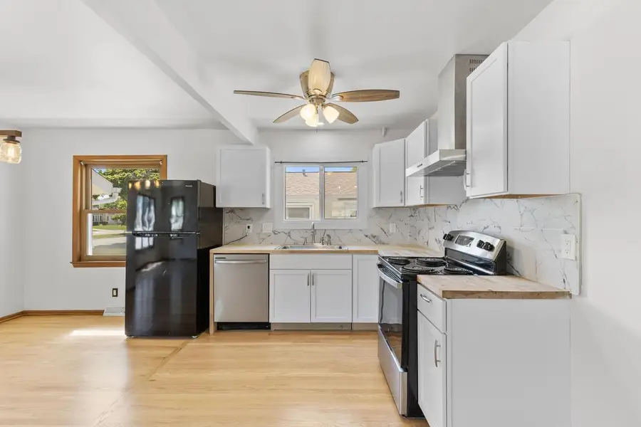 9600 W Morgan AVENUE, Milwaukee, WI 53228 - #3