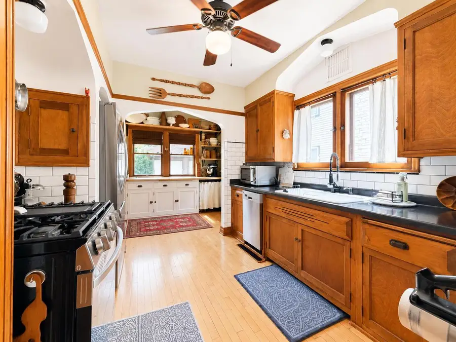 3222 N 49th STREET, Milwaukee, WI 53216 - #3
