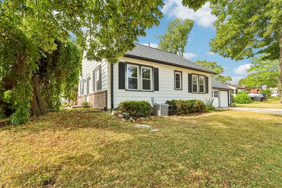 5089 N 127th STREET, Butler, WI 53007 - #3
