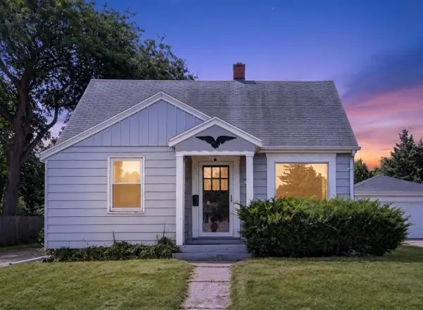 8925 W Cleveland AVENUE, West Allis, WI 53227