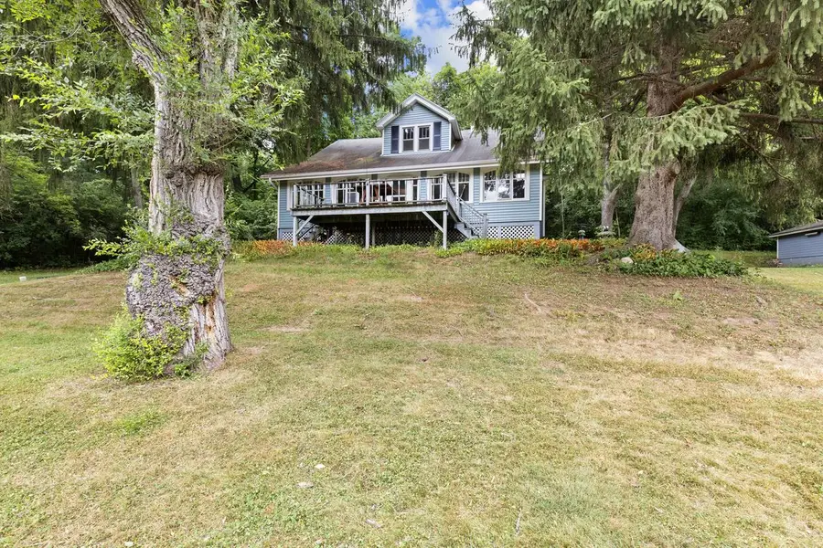 21650 W Valley DRIVE, New Berlin, WI 53146 - #2