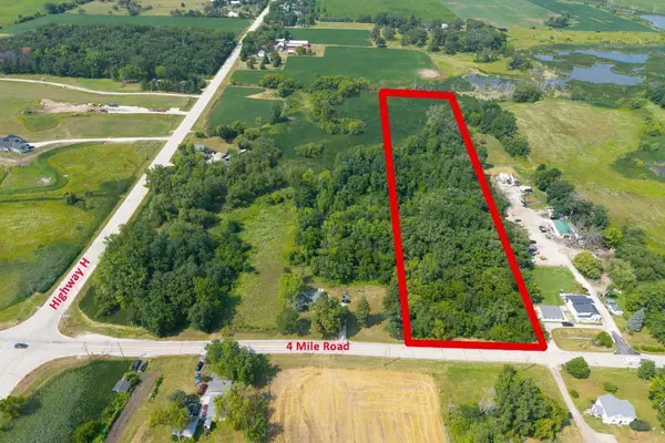 10112 4 MILE ROAD #10132, Franksville, WI 53126