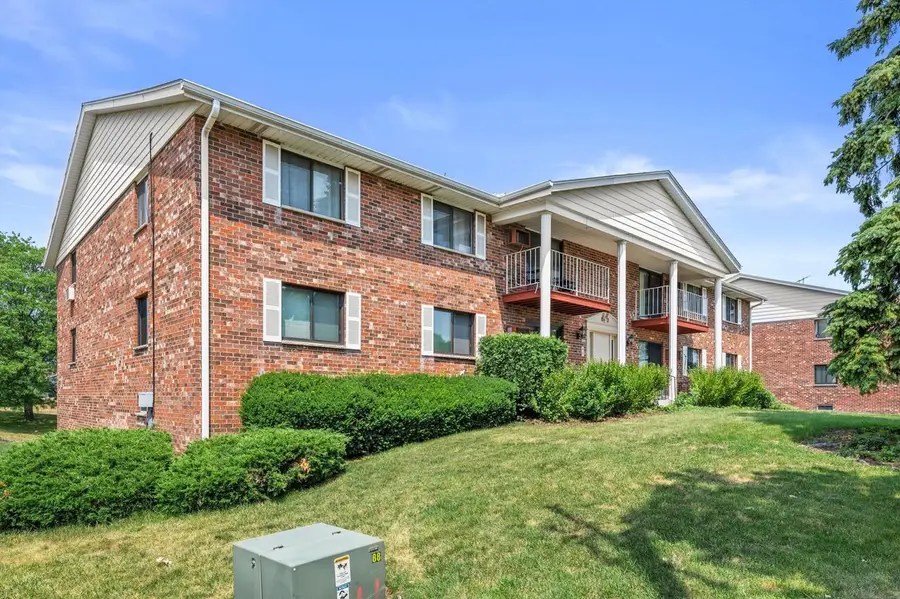 6440 W Howard AVENUE #103, Milwaukee, WI 53220 - #3