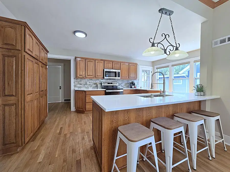 215 Randall PLACE, Elkhorn, WI 53121 - #2