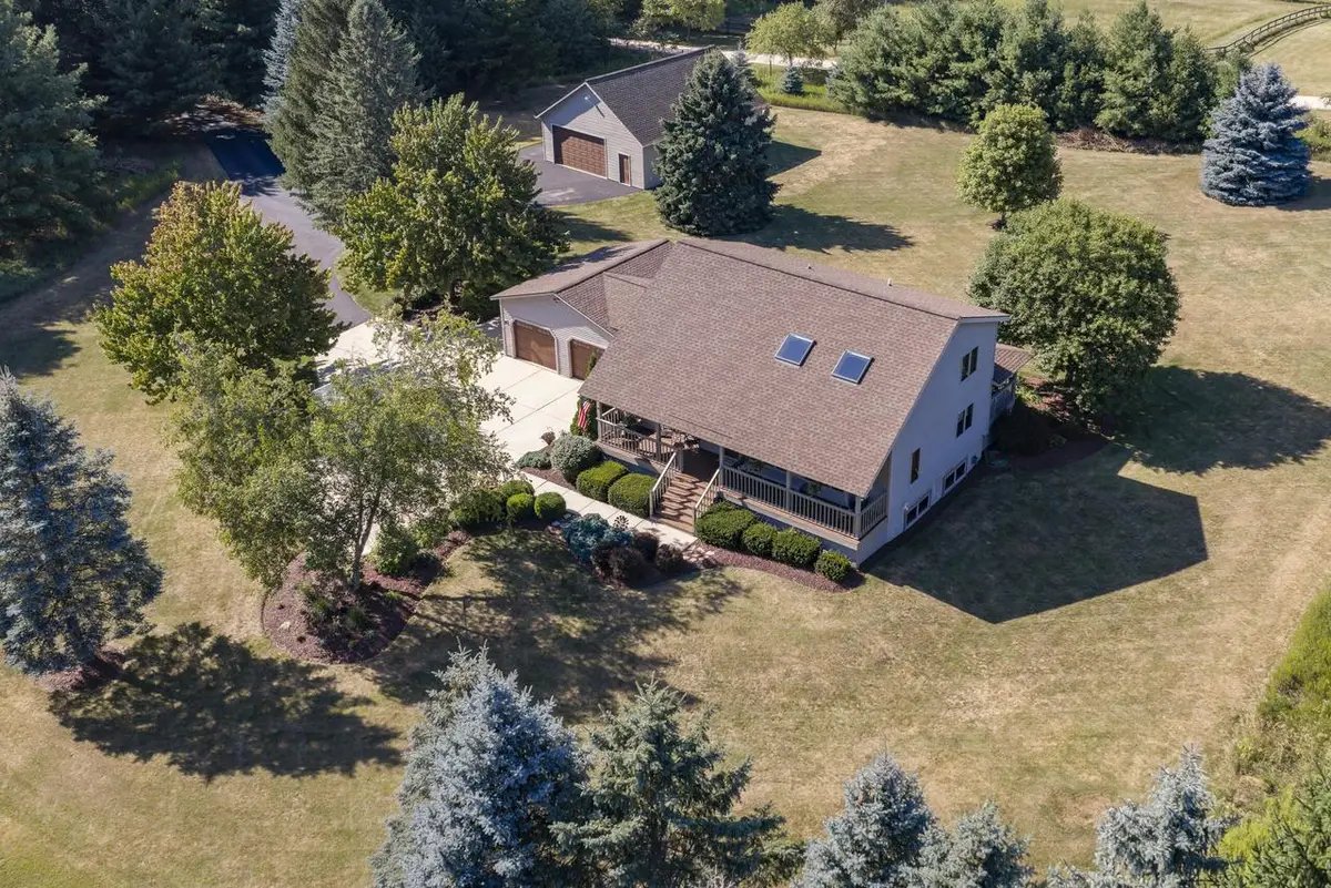 W349S2296 Waterville ROAD, Oconomowoc, WI 53066 - #1