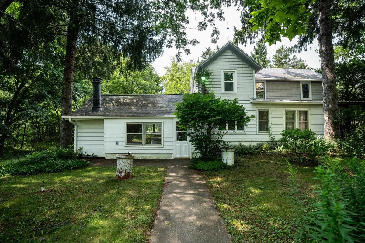 3487 Town Line ROAD, West Bend, WI 53095 - #1