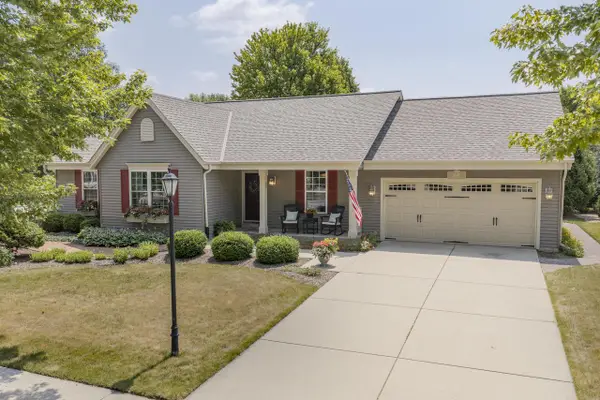 2147 Inverness DRIVE, Waukesha, WI 53186