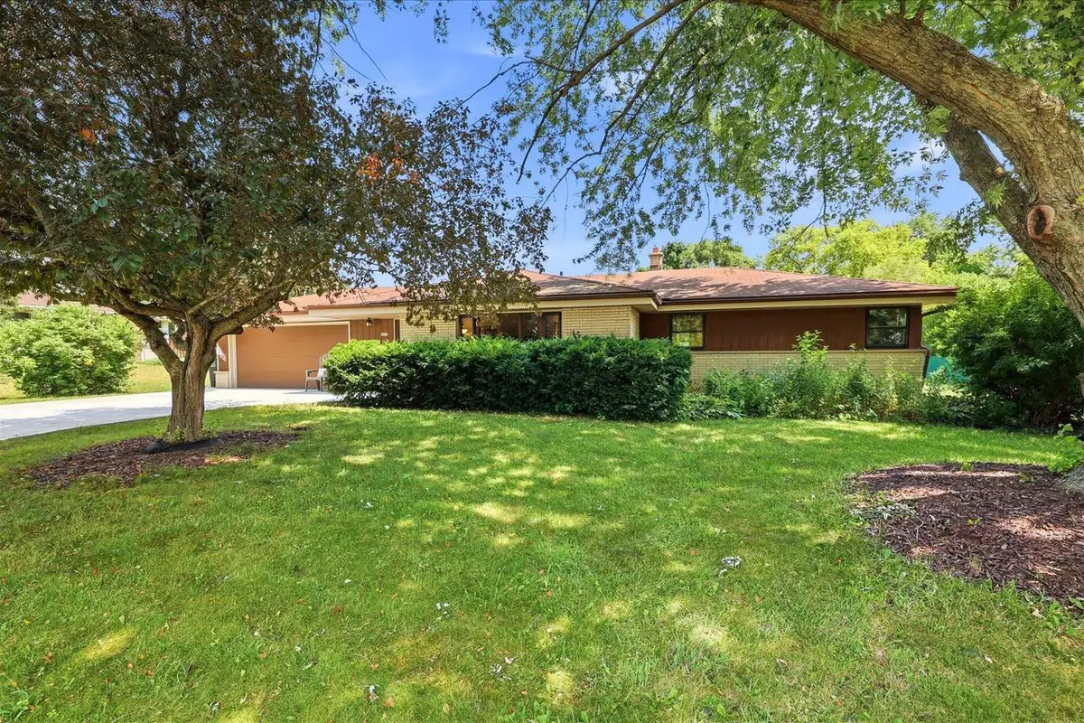 4938 S 69th STREET, Greenfield, WI 53220 - #1