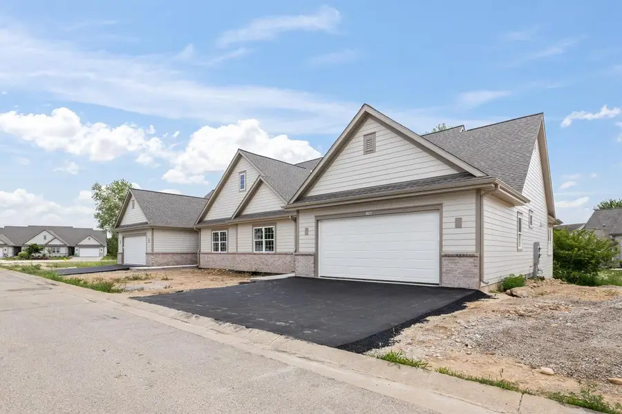 1793 Cedar Ridge DRIVE #215-1, Slinger, WI 53086 - #2