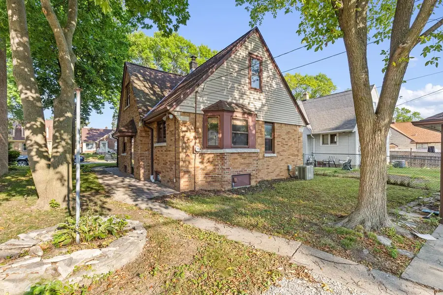 3720 N 56th STREET, Milwaukee, WI 53216 - #3