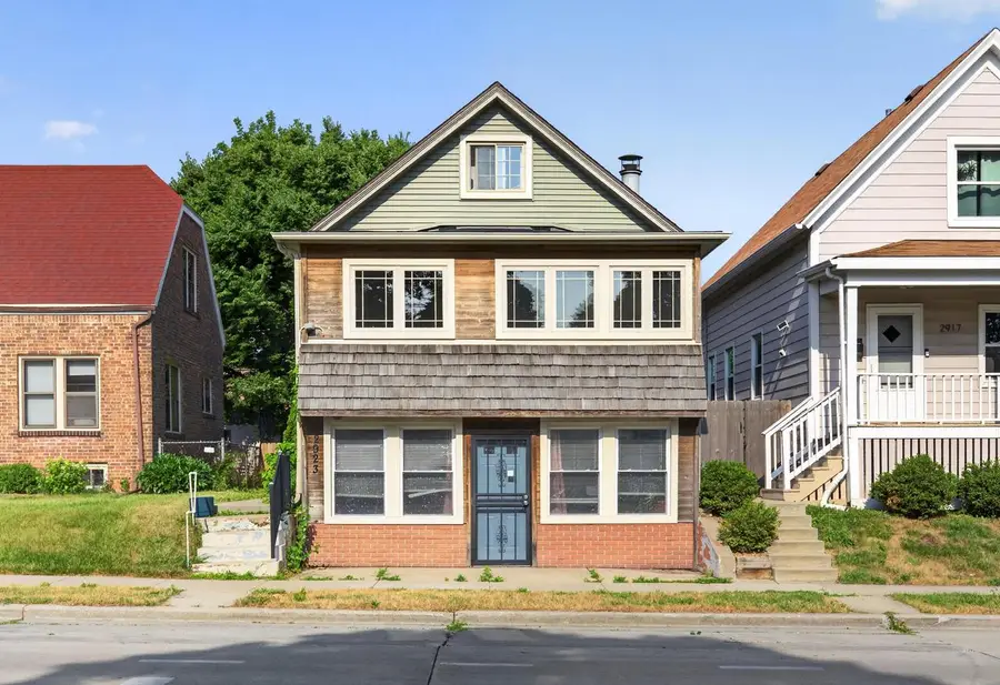 2921 S Howell AVENUE #2923, Milwaukee, WI 53207 - #2