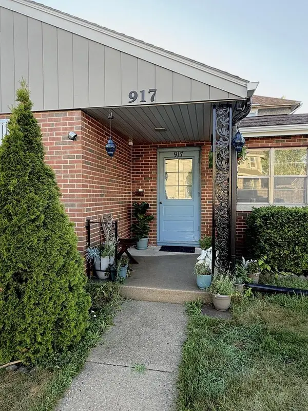 917 Cook STREET, Marinette, WI 54143
