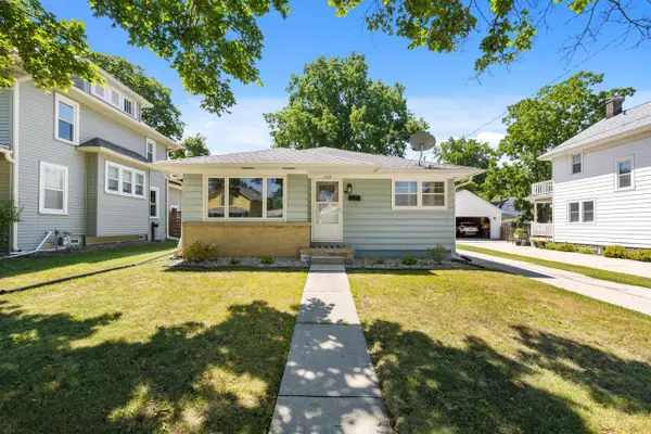 1117 Ellis STREET, Waukesha, WI 53186
