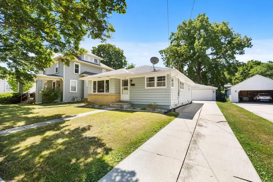 1117 Ellis STREET, Waukesha, WI 53186 - #2