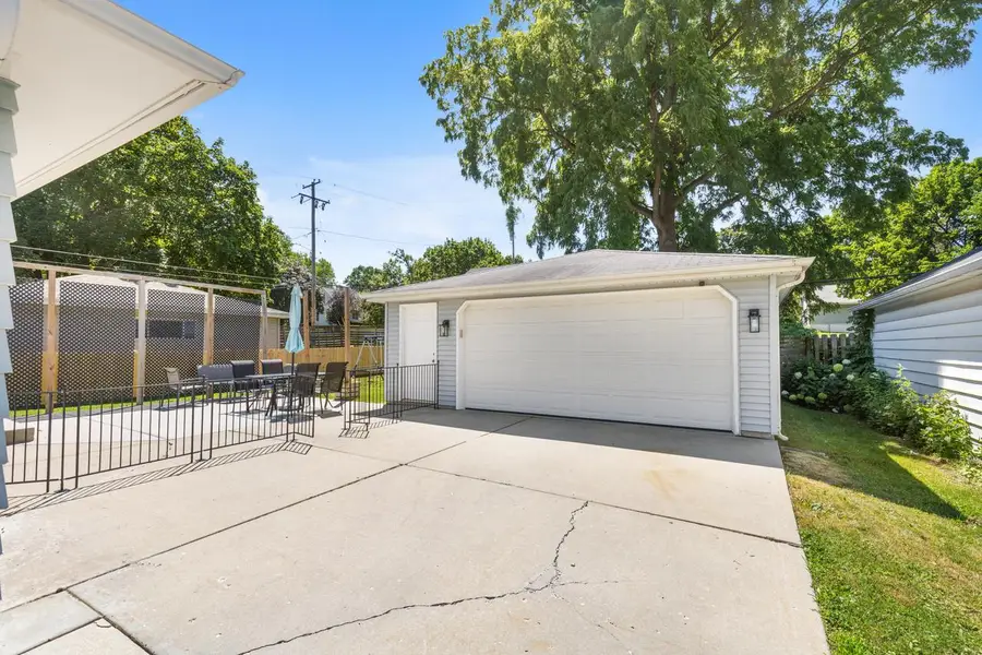 1117 Ellis STREET, Waukesha, WI 53186 - #3
