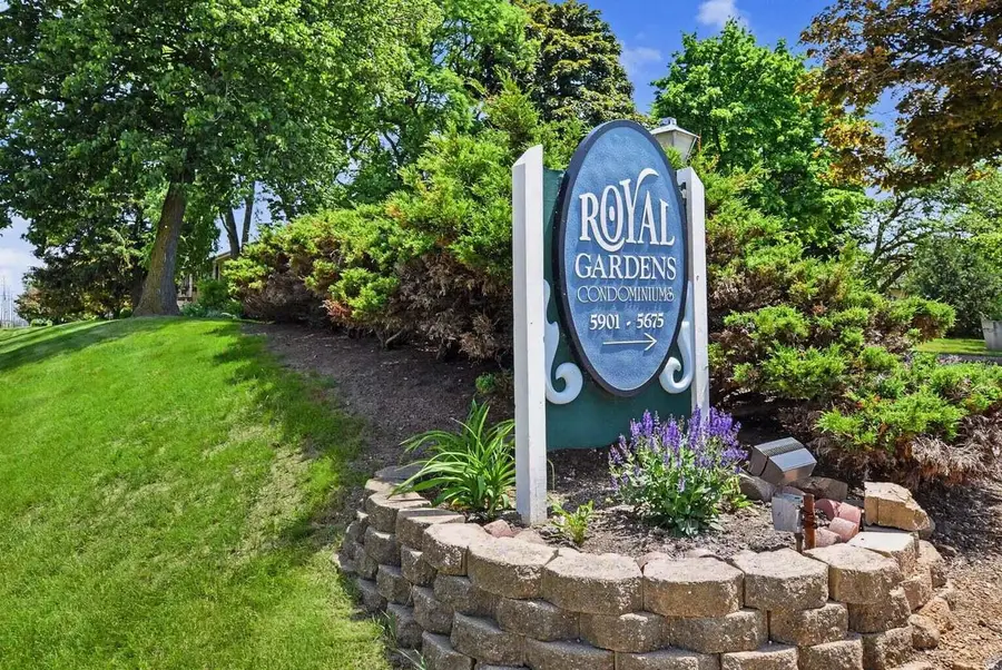 5901 W Brown Deer ROAD #210, Brown Deer, WI 53223 - #2