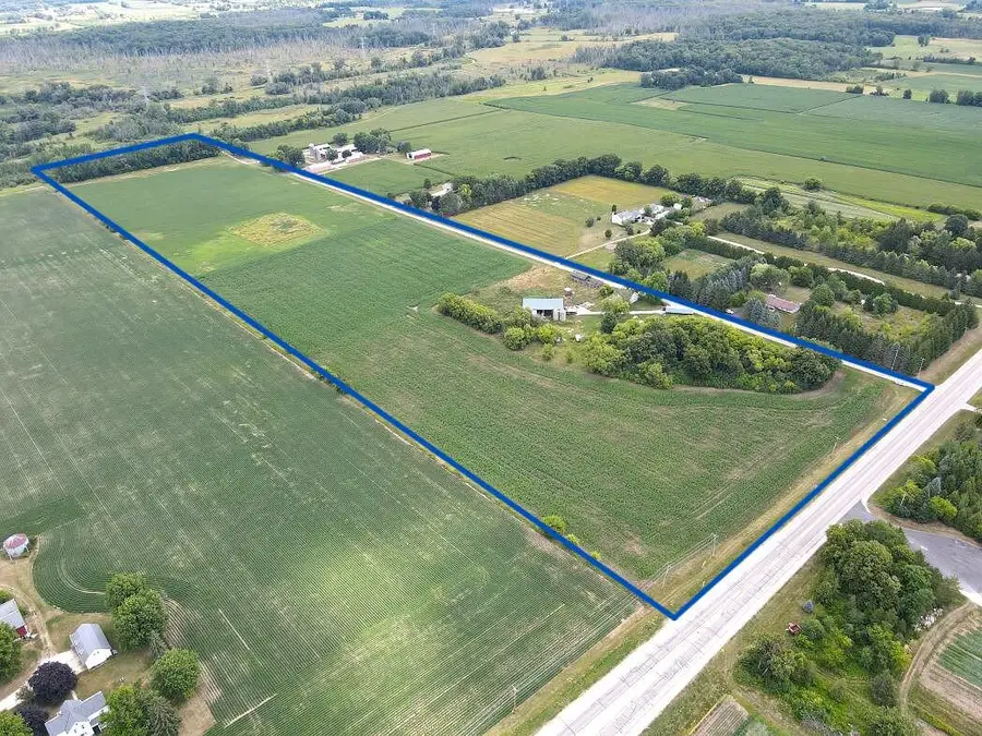 1602 STATE HWY 60, Jackson, WI 53037 - #2