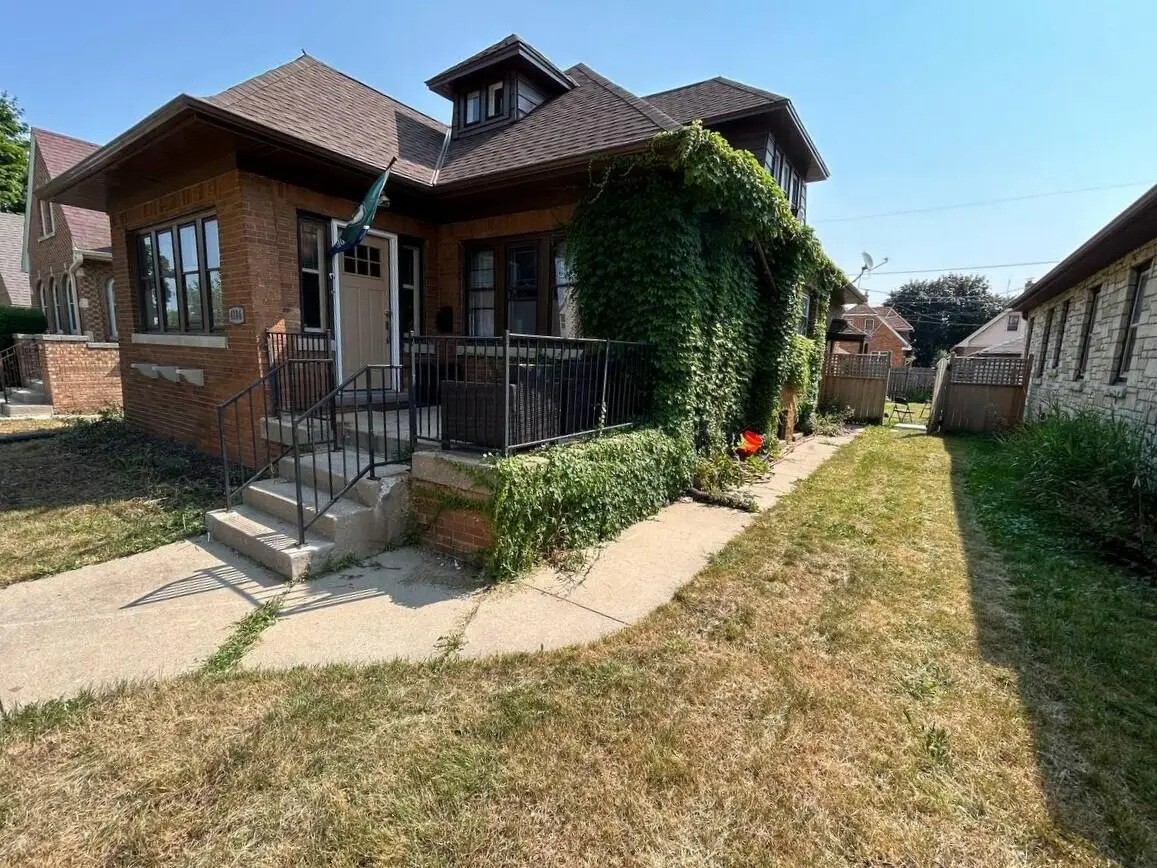 4186 N 15th STREET, Milwaukee, WI 53209 - #1