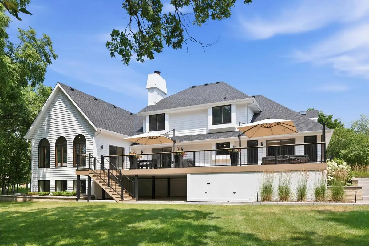 W307N2873 Fieldwood DRIVE, Pewaukee, WI 53072 - #1