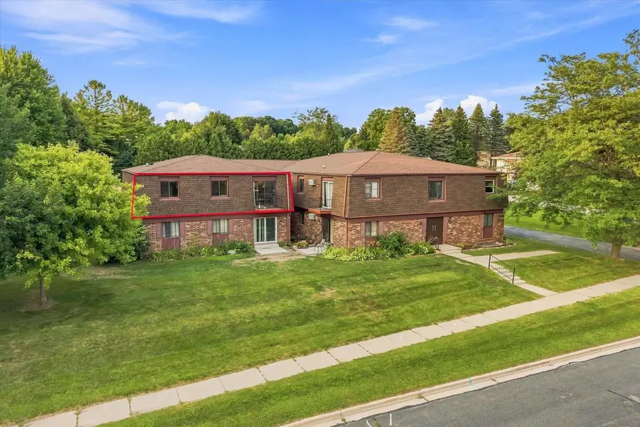 1406 Creek ROAD #7, West Bend, WI 53090 - #2