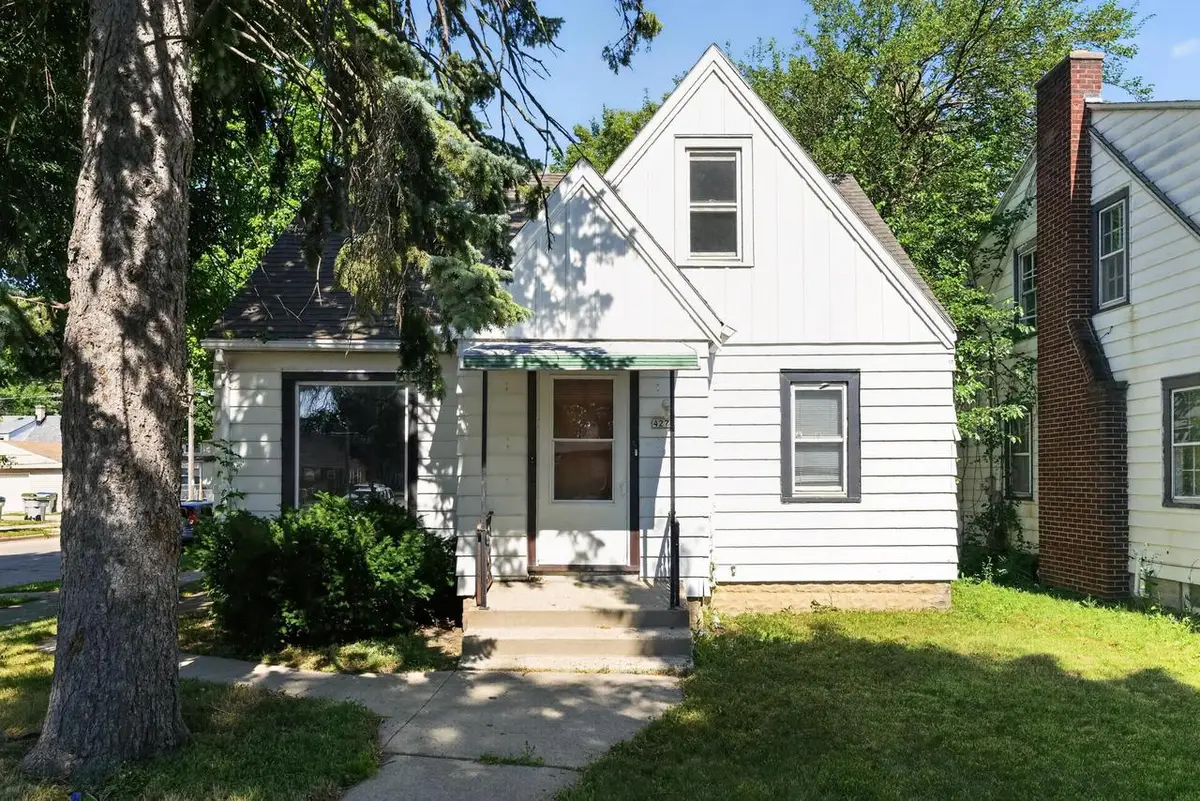 4276 N 48th STREET, Milwaukee, WI 53216 - #1