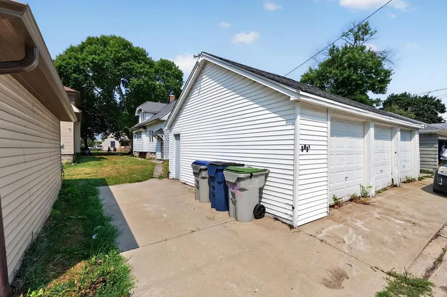 5358 N 39th STREET, Milwaukee, WI 53209 - #3