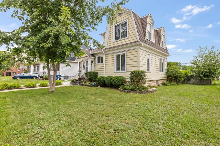 719 Michigan AVENUE, North Fond Du Lac, WI 54937 - #2