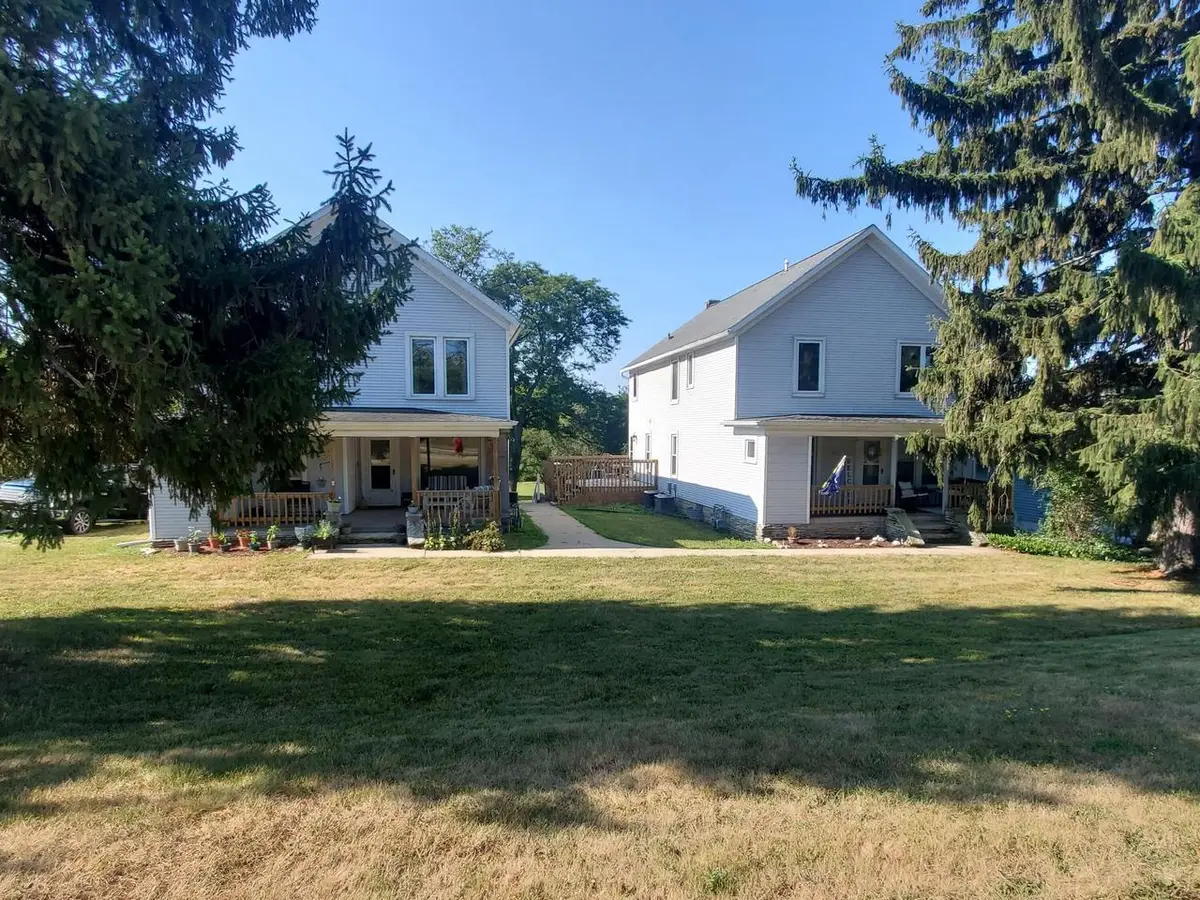 S16W22081 Arcadian AVENUE, Waukesha, WI 53186 - #1