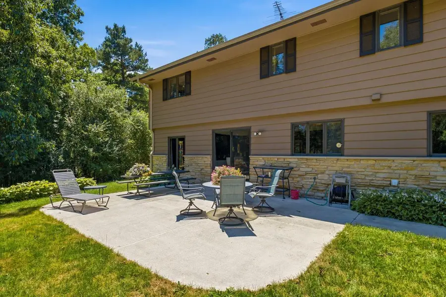 W286S4660 Woods ROAD, Waukesha, WI 53189 - #2