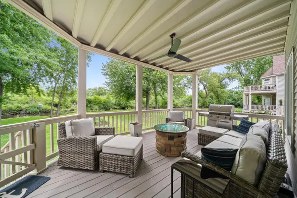 401 Abbey Ridge COURT, Fontana, WI 53125