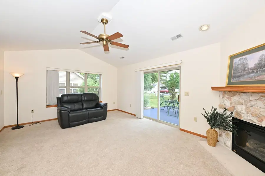 N24W24000 Brandon Oaks DRIVE #A, Pewaukee, WI 53072 - #2