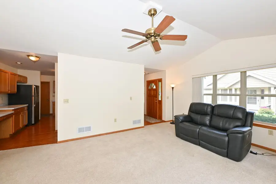 N24W24000 Brandon Oaks DRIVE #A, Pewaukee, WI 53072 - #3