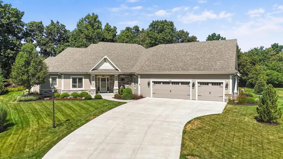 6219 S Delora COURT, New Berlin, WI 53151 - #1