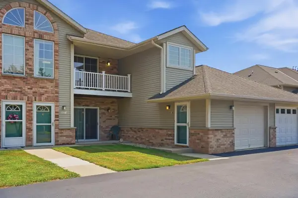 702 Shepherds DRIVE #8, West Bend, WI 53090